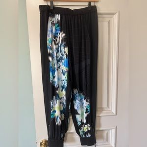Elie Tahari Printer Joggers